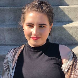 Meet your Posher, Stella